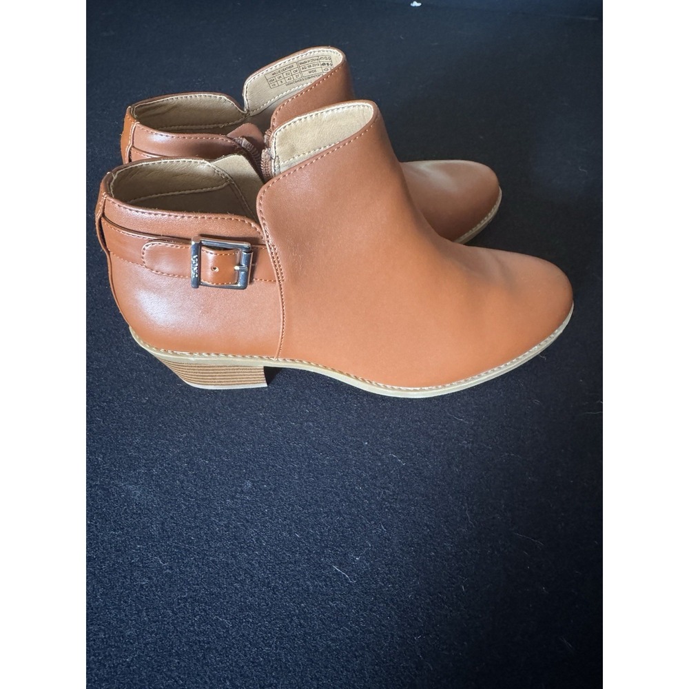 VIONIC Millie Leather Ankle Boots with Buckle & Side Zipper Sz 10 Wide Cognac